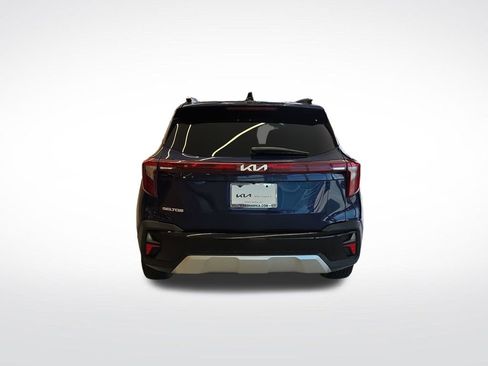 Certified 2024 Kia Seltos EX FWD image 5