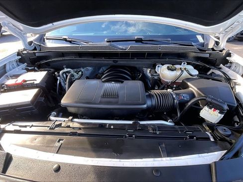 Used 2024 Chevrolet Tahoe Z71 w/ Luxury Package image 31