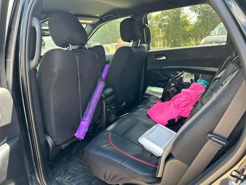 Used 2021 Dodge Durango SXT AWD/4WD image 11