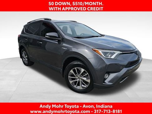 Used 2018 Toyota RAV4 XLE image 1
