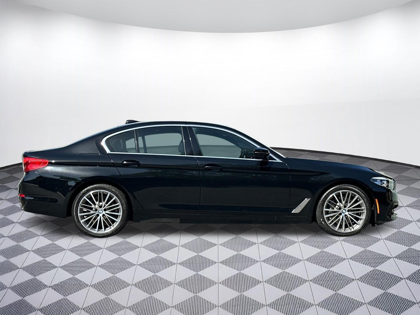 Used 2019 BMW 530i w/ Convenience Package RWD image 8