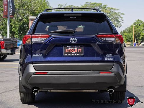 Used 2025 Toyota RAV4 XLE w/ Weather Package AWD/4WD image 15