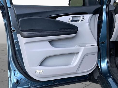 Used 2022 Honda Pilot Touring image 22