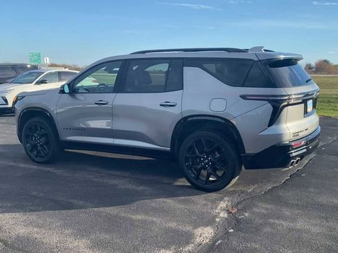 Used 2024 Chevrolet Traverse RS w/ LPO, Floor Liner Package image 11