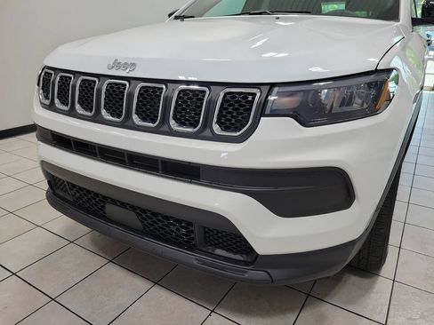 Used 2023 Jeep Compass Sport AWD/4WD image 23
