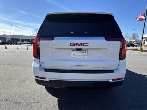 New 2026 GMC Yukon Elevation w/ Elevation Premium Package image 9