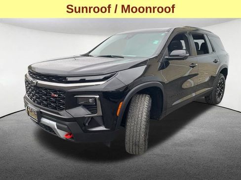 Used 2024 Chevrolet Traverse Z71 w/ Enhanced Driving Package AWD/4WD image 5