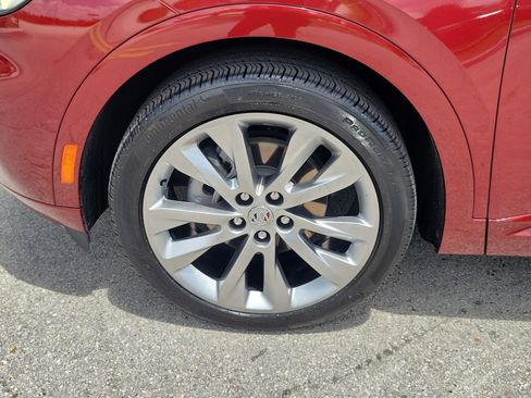 Used 2023 Buick Envision Avenir FWD image 29