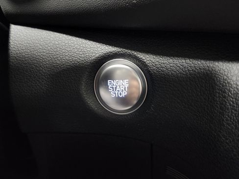 Used 2023 Hyundai Santa Fe SEL image 8