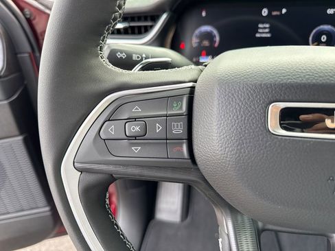 New 2025 Jeep Grand Cherokee L Altitude image 54