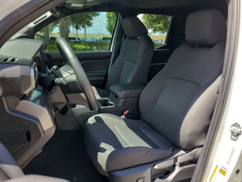 Used 2024 Toyota Tacoma SR5 w/ SR5 Upgrade Package RWD image 15