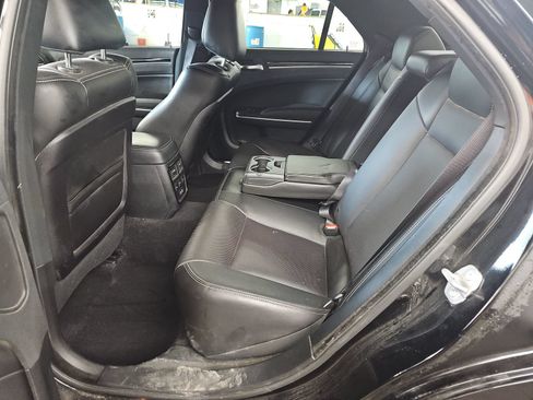 Used 2022 Chrysler 300 S w/ Comfort Group RWD image 11