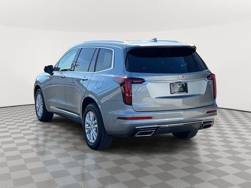 Certified 2025 Cadillac XT6 Luxury image 8