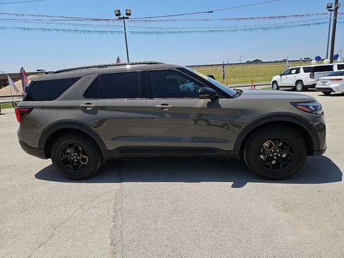 Used 2026 Ford Explorer Tremor w/ Tremor Ultimate Package AWD/4WD image 9