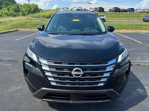Used 2025 Nissan Rogue SV AWD/4WD image 8