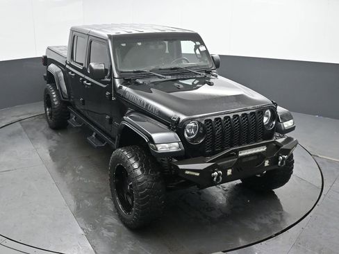Used 2021 Jeep Gladiator Sport image 35