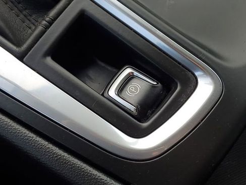 Used 2021 Chevrolet Equinox LT w/ LPO, Blackout Package image 22