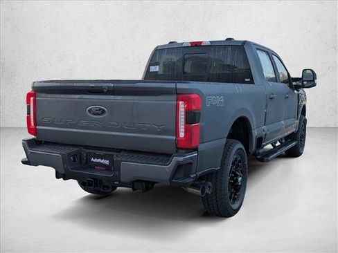 New 2026 Ford F250 Lariat w/ Black Appearance Package image 8