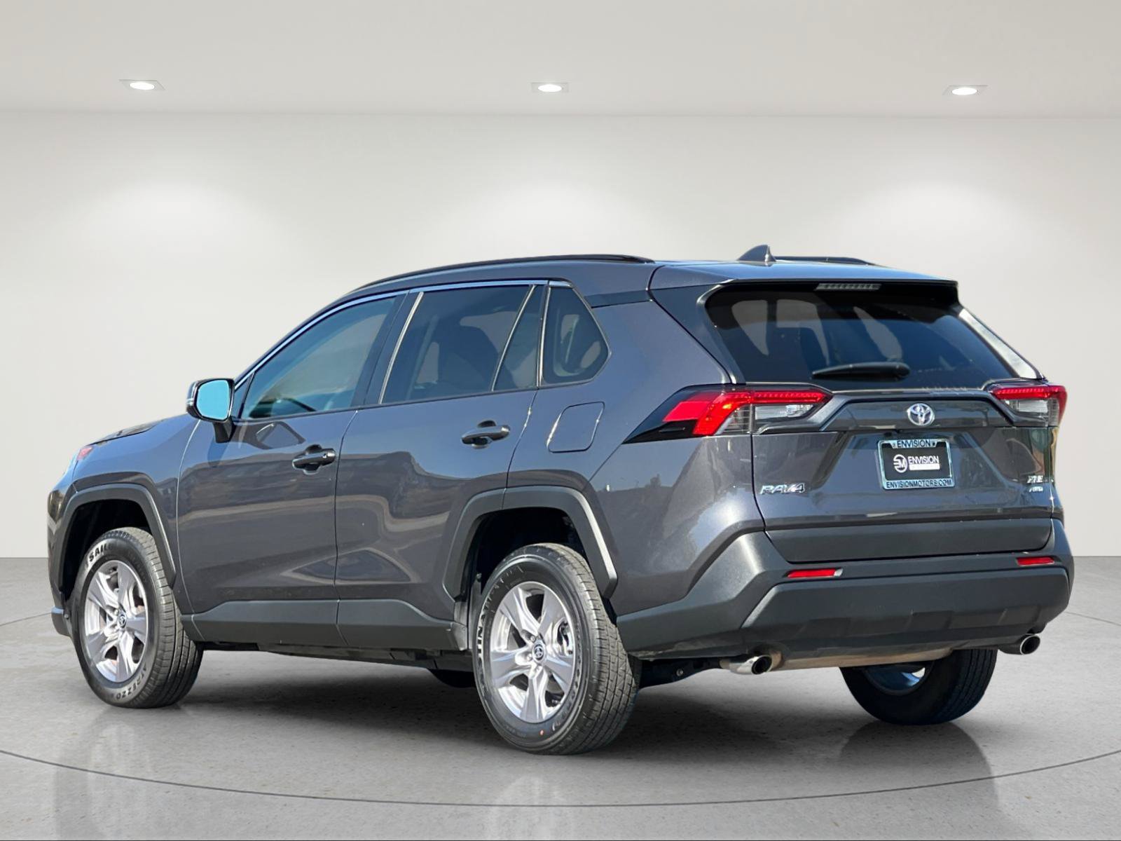 Used 2025 Toyota RAV4 XLE AWD/4WD image 3