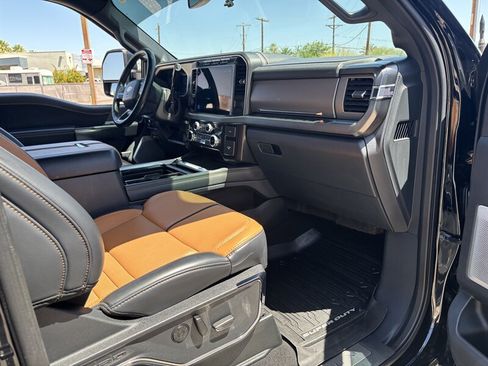 Used 2024 Ford F250 Platinum w/ FX4 Off-Road Package AWD/4WD image 36