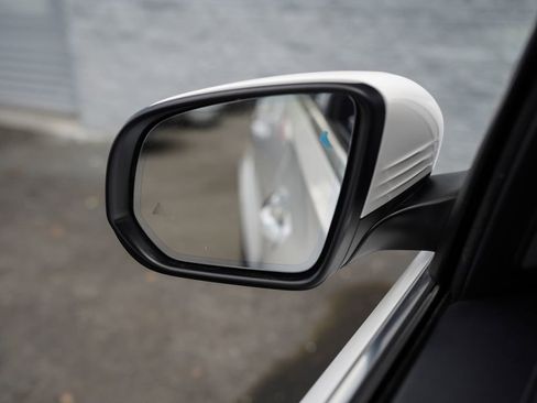 Used 2022 Mercedes-Benz GLS 450 4MATIC w/ AMG Line Exterior image 39