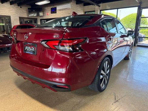 Used 2020 Nissan Versa SR FWD image 7