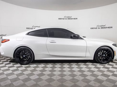 Used 2022 BMW 430i Coupe w/ M Sport Package RWD image 3