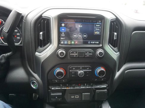 Used 2020 Chevrolet Silverado 1500 RST AWD/4WD image 24