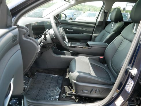 Certified 2026 Hyundai Tucson Limited AWD/4WD image 12