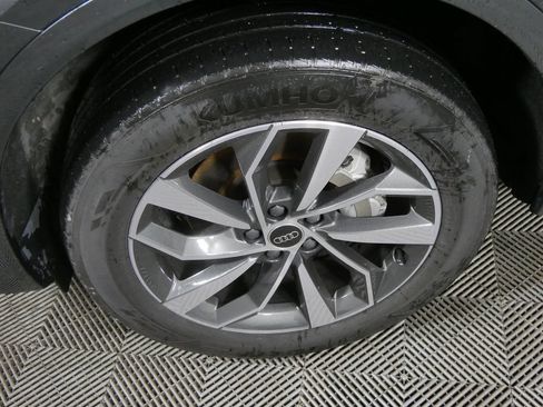 Used 2023 Audi Q5 2.0T Prestige w/ Prestige Package AWD/4WD image 6