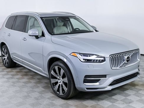 Certified 2024 Volvo XC90 T8 Plus w/ Protection Package Premier image 28