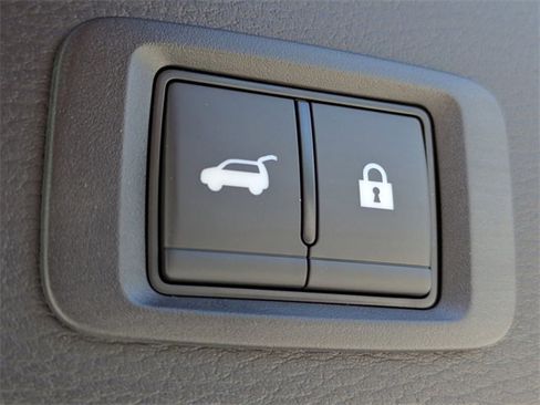 New 2025 Mitsubishi Outlander SEL image 19