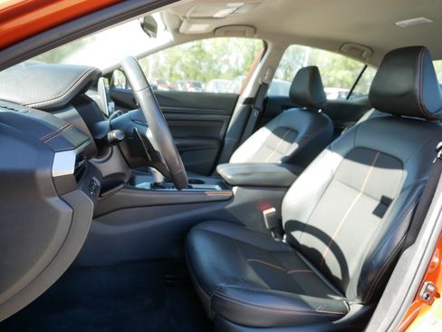Certified 2022 Nissan Altima 2.5 SR FWD image 33
