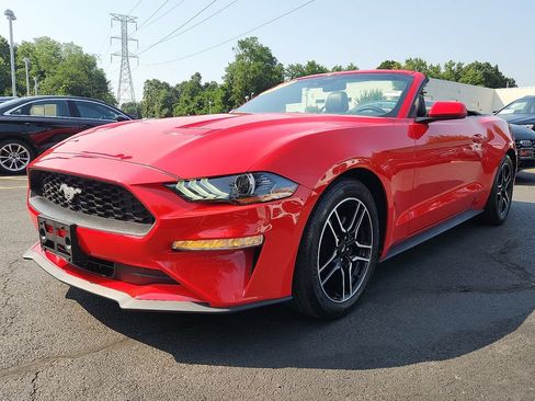 Used 2022 Ford Mustang Premium RWD image 9