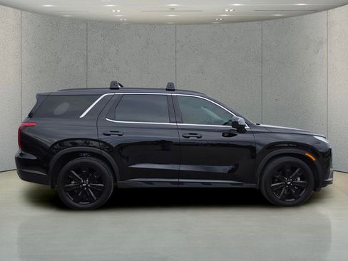 Used 2025 Hyundai Palisade XRT FWD image 2