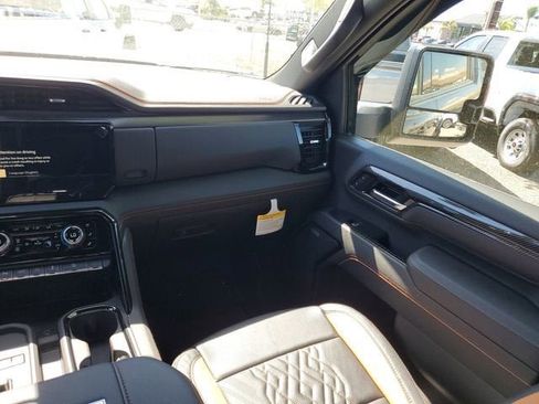 New 2026 GMC Sierra 2500 AT4 w/ Technology Package AWD/4WD image 17