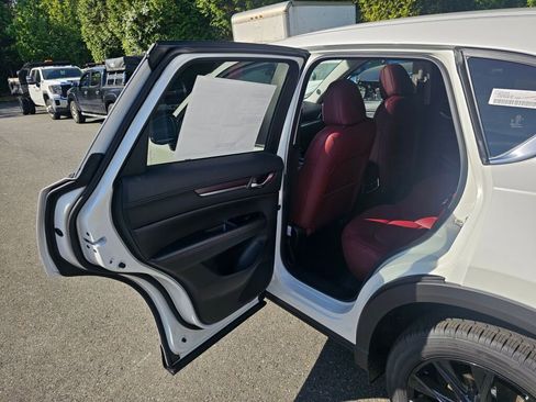 New 2025 MAZDA CX-5 Carbon Edition image 23