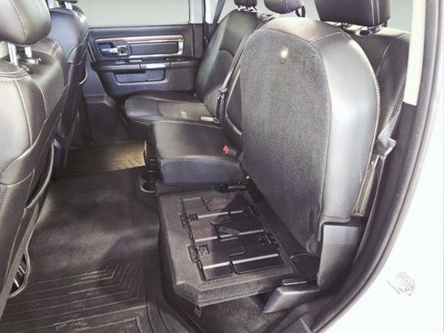 Used 2016 RAM 1500 Laramie w/ Convenience Group AWD/4WD image 45