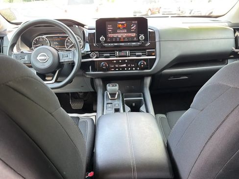 Used 2022 Nissan Pathfinder S FWD image 22
