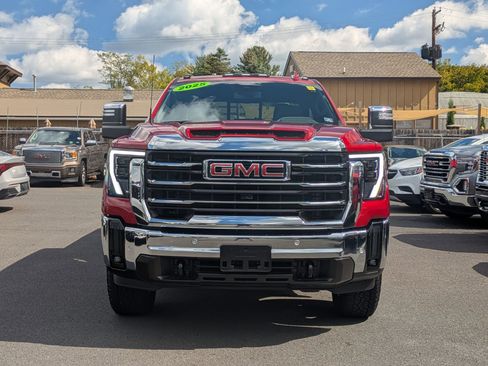 Used 2025 GMC Sierra 2500 SLT w/ SLT Premium Package image 2