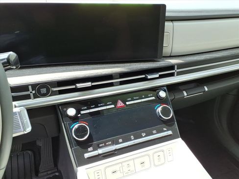 Used 2024 Hyundai Santa Fe Calligraphy AWD/4WD image 13