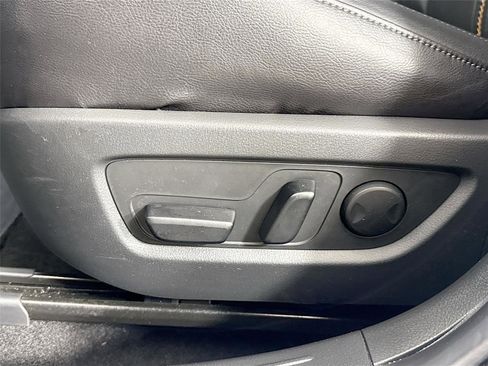 Certified 2025 MAZDA CX-50 AWD 2.5 Hybrid w/ Premium Pkg image 31