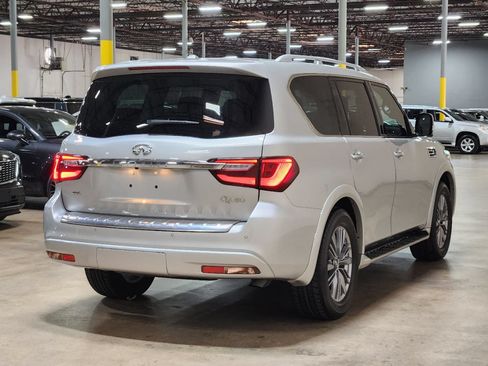 Used 2022 INFINITI QX80 Luxe w/ Cargo Package AWD/4WD image 8