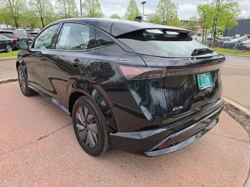 Used 2024 Nissan Ariya AWD image 3