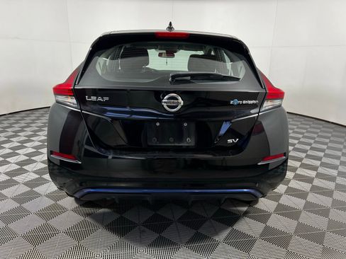 Used 2019 Nissan Leaf SV w/ SV Technology Package image 6