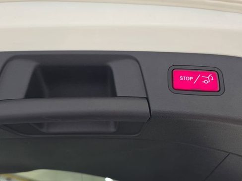 Used 2018 Mercedes-Benz GLA 250 4MATIC image 33