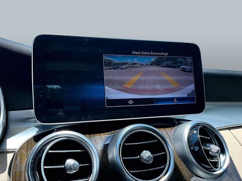Used 2019 Mercedes-Benz C 300 Sedan image 25