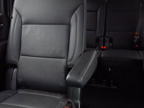 Certified 2024 GMC Yukon XL Denali AWD/4WD image 13