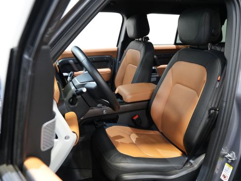 Used 2023 Land Rover Defender 130 X-Dynamic SE AWD/4WD image 29