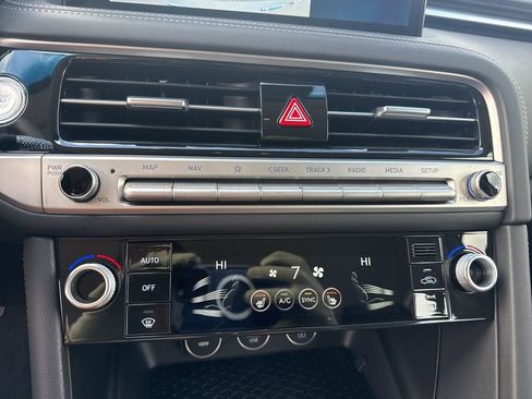 New 2026 Genesis G70 2.5T RWD image 23